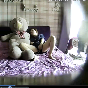 0031-Hiddencam Hong Kong women masturbating to orgasm